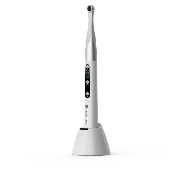 lampa maxcure biała.jpg
