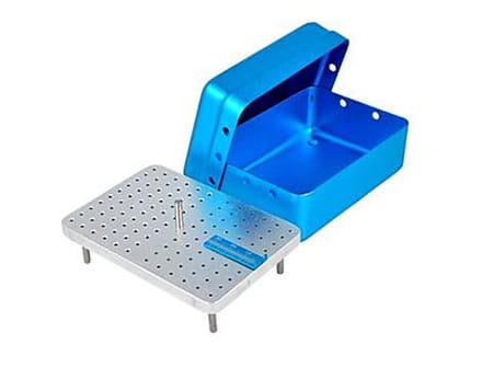pol_pm_Pojemnik-endobox-na-120-instrumentow-niebieski-z-linijka-1566_1.jpg